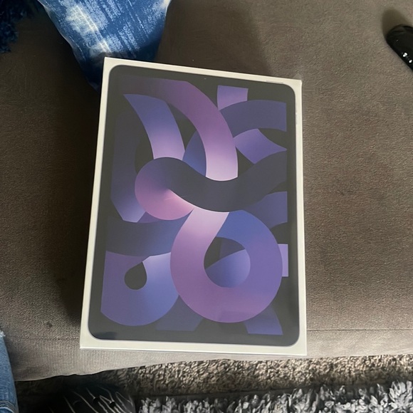 Brand New IPad . Accidentally ordered 2. Atlanta Area free drop offs . ASAP!